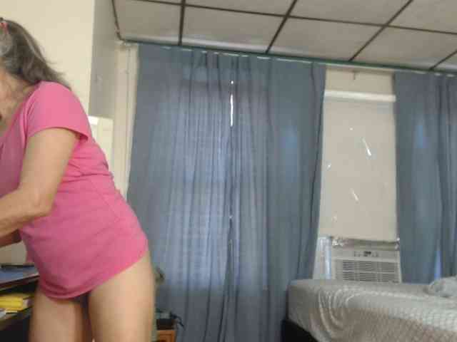 FIXMYASSTOO webcam