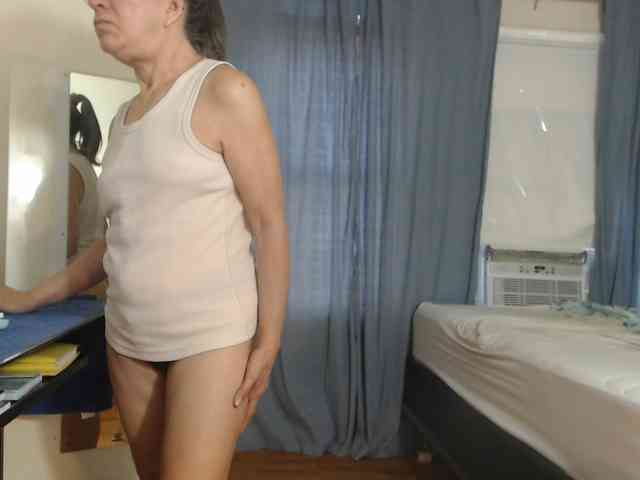 FIXMYASSTOO webcam