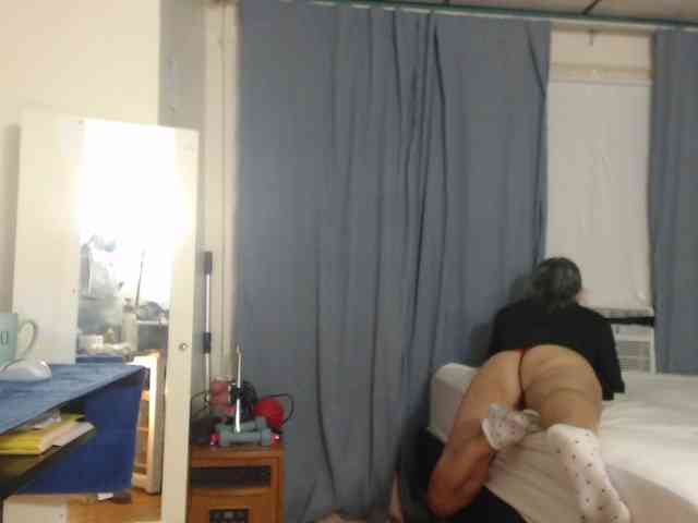 FIXMYASSTOO webcam