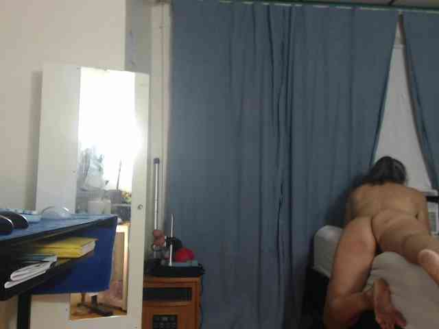 FIXMYASSTOO webcam