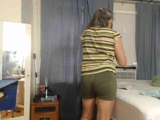FIXMYASSTOO webcam