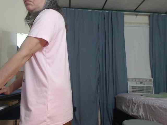 FIXMYASSTOO webcam