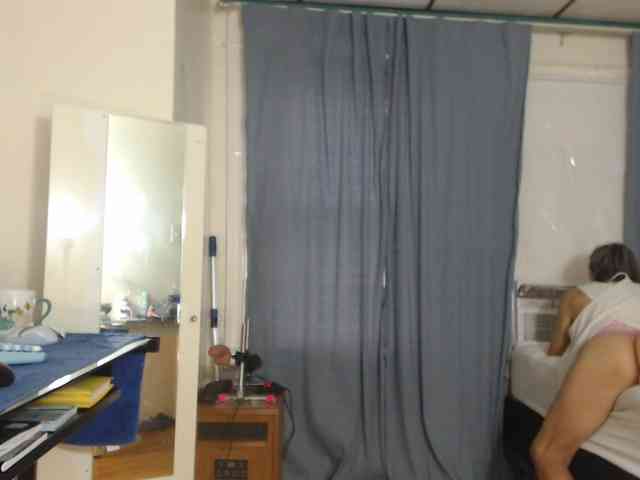 FIXMYASSTOO webcam