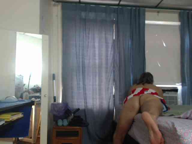 FIXMYASSTOO webcam