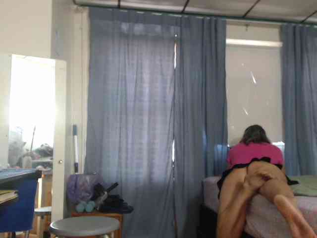FIXMYASSTOO webcam