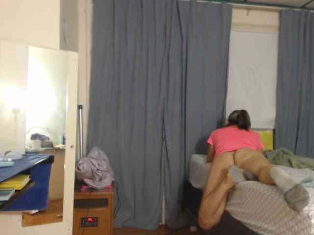FIXMYASSTOO webcam