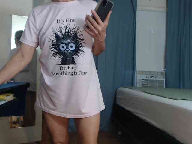 FIXMYASSTOO webcam