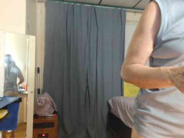FIXMYASSTOO webcam