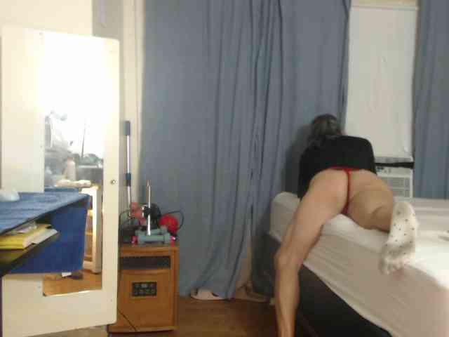 FIXMYASSTOO webcam