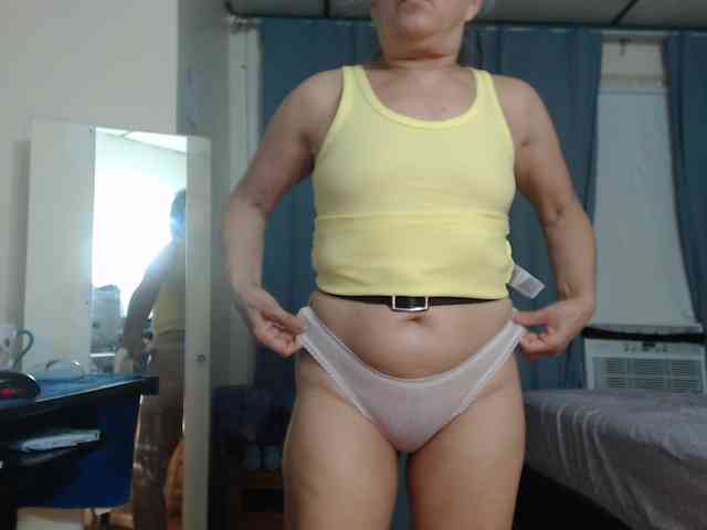 FIXMYASSTOO webcam