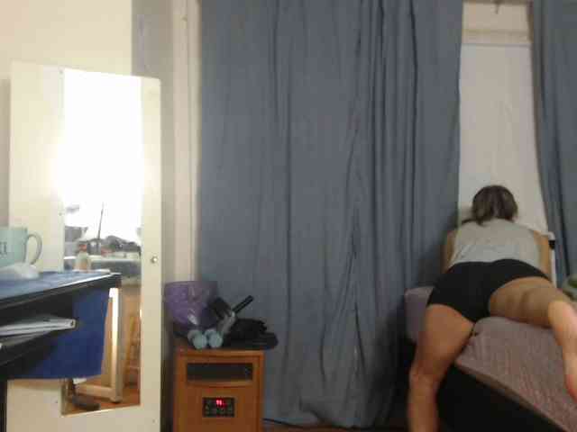 FIXMYASSTOO webcam