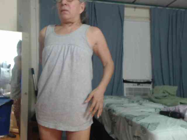 FIXMYASSTOO webcam