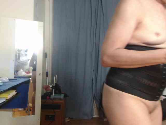 FIXMYASSTOO webcam