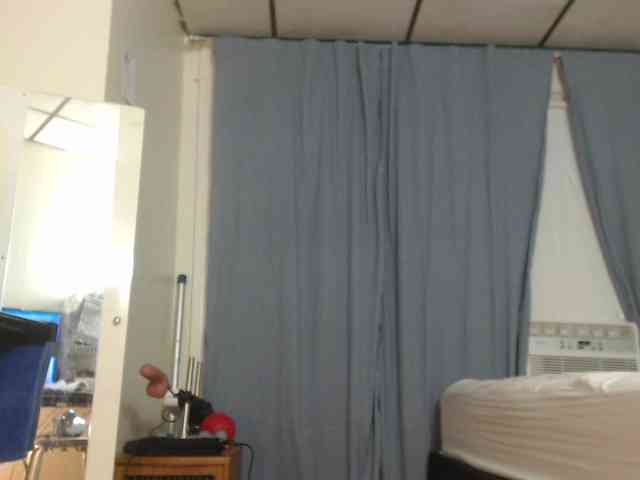 FIXMYASSTOO webcam