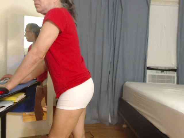 FIXMYASSTOO webcam
