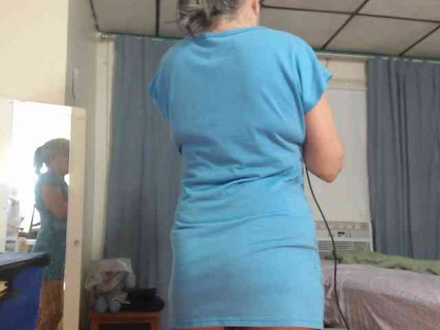 FIXMYASSTOO webcam