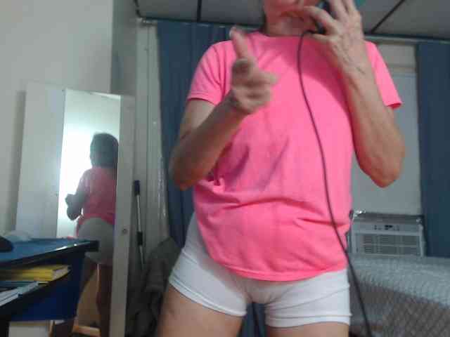 FIXMYASSTOO webcam