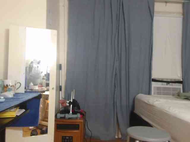 FIXMYASSTOO webcam