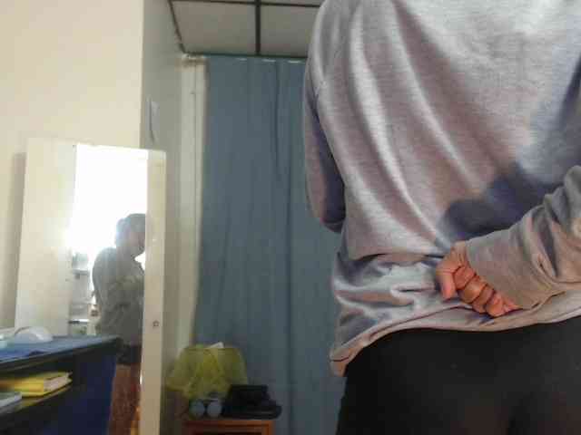 FIXMYASSTOO webcam