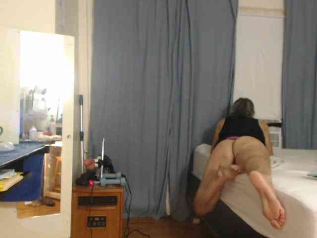 FIXMYASSTOO webcam