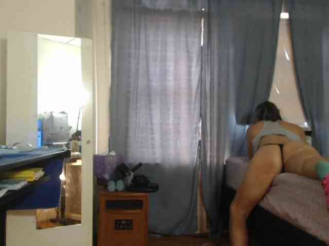FIXMYASSTOO webcam