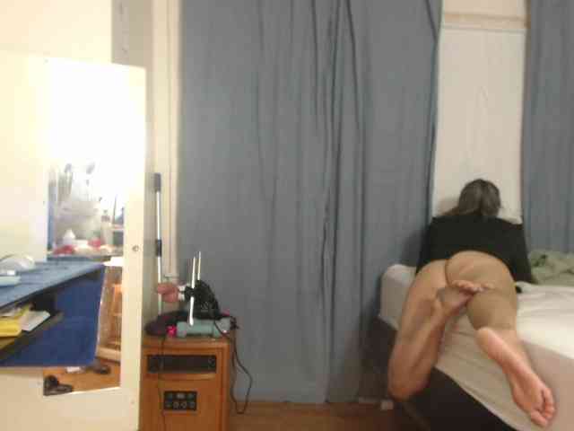 FIXMYASSTOO webcam