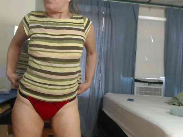 FIXMYASSTOO webcam