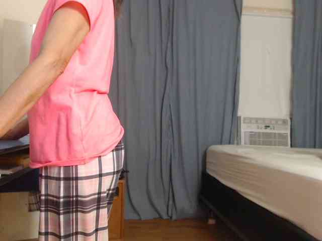 FIXMYASSTOO webcam