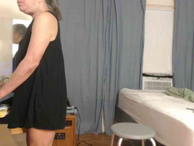 FIXMYASSTOO webcam