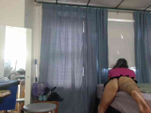 FIXMYASSTOO webcam