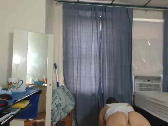 FIXMYASSTOO webcam