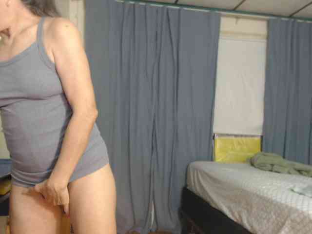 FIXMYASSTOO webcam