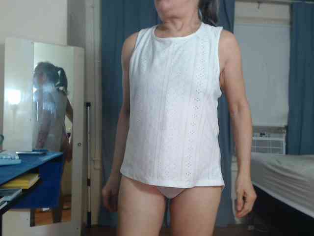 FIXMYASSTOO webcam