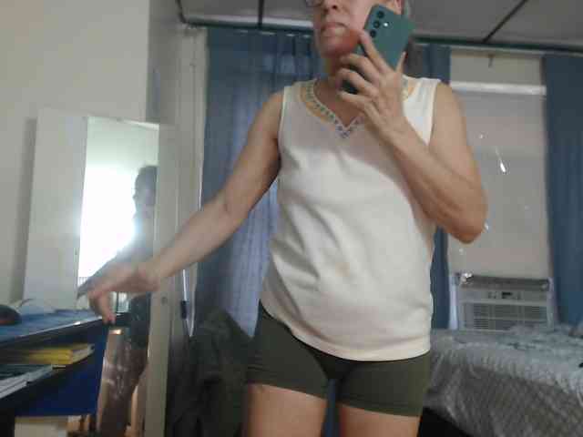 FIXMYASSTOO webcam
