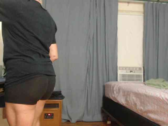 FIXMYASSTOO webcam