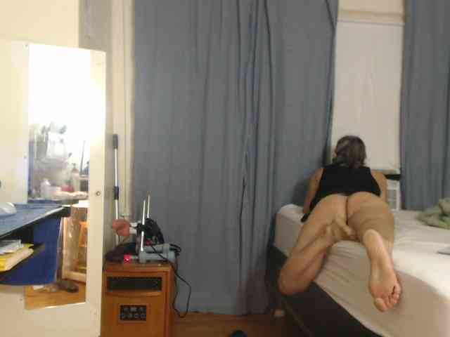 FIXMYASSTOO webcam