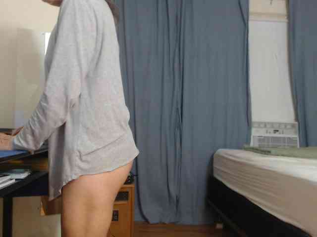 FIXMYASSTOO webcam