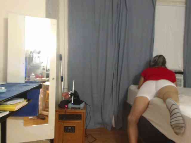 FIXMYASSTOO webcam