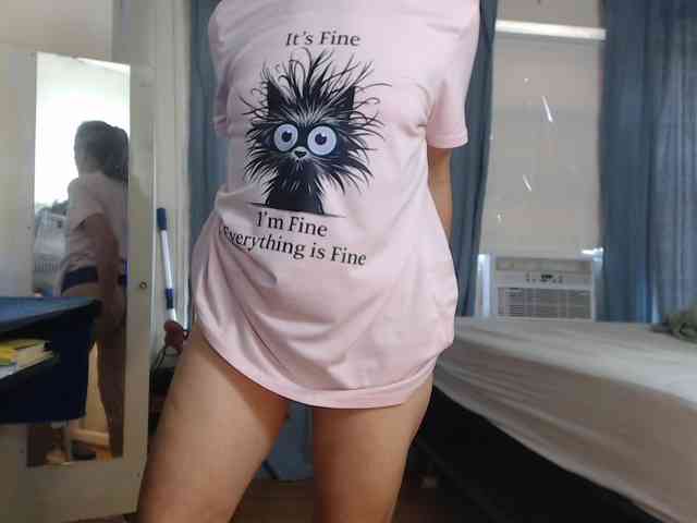 FIXMYASSTOO webcam
