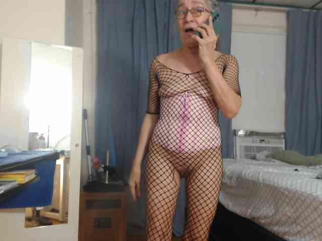 FIXMYASSTOO webcam