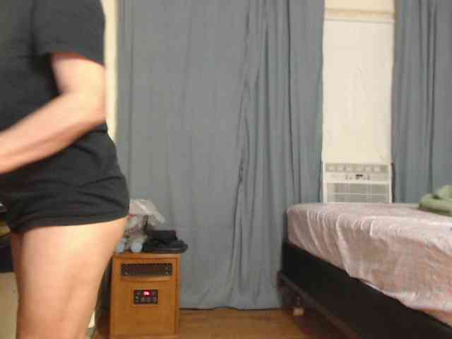 FIXMYASSTOO webcam