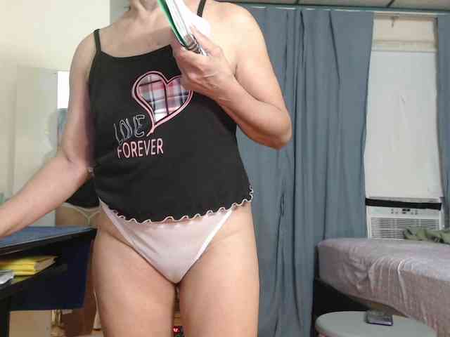 FIXMYASSTOO webcam