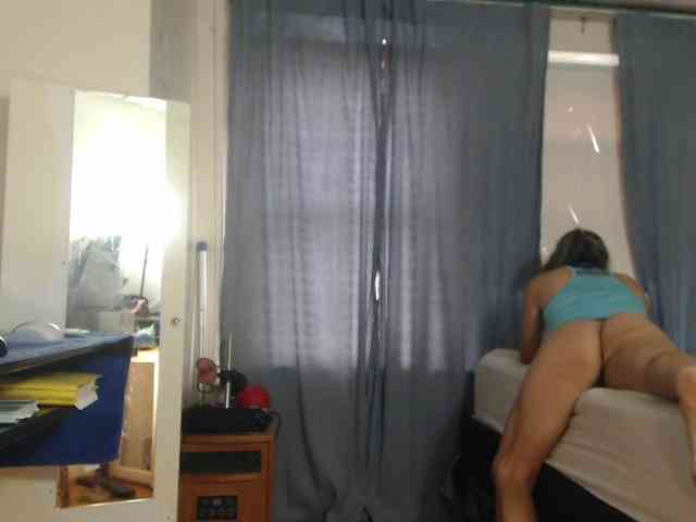 FIXMYASSTOO webcam