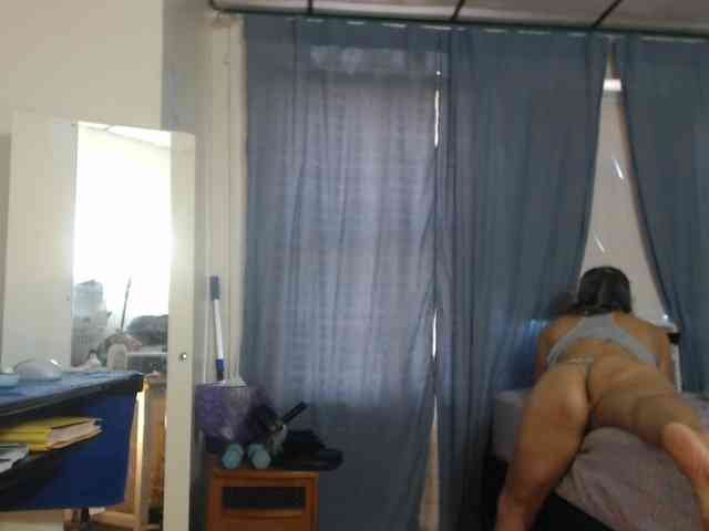 FIXMYASSTOO webcam