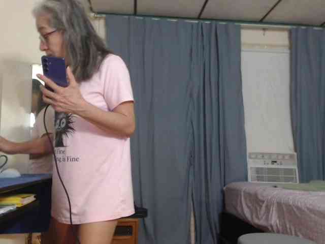 FIXMYASSTOO webcam