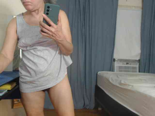 FIXMYASSTOO webcam