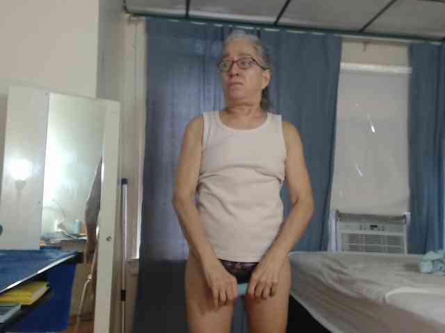 FIXMYASSTOO webcam