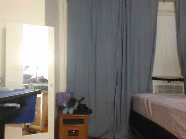 FIXMYASSTOO webcam