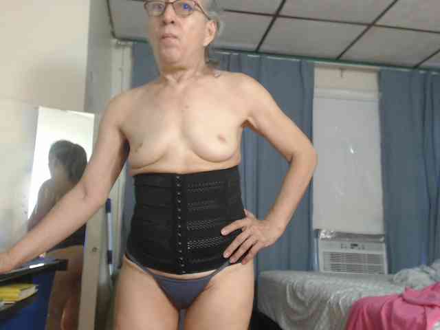 FIXMYASSTOO webcam