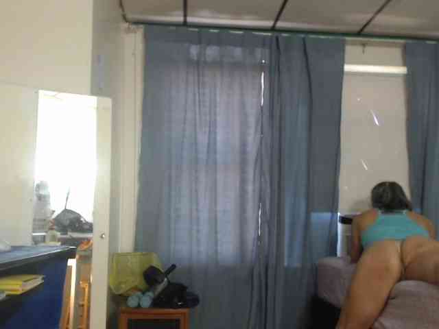 FIXMYASSTOO webcam